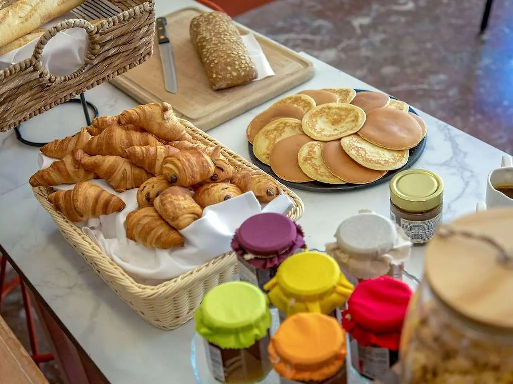 Mercure Marseille Centre Bompard La Corniche מלון